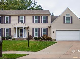 1709 Cindy Ct, Bettendorf, IA 52722