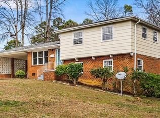 1201 Eton Dr, Greensboro, NC 27406