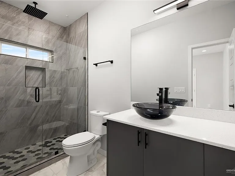 1007 N Woodson Ave #1 — Photo 12