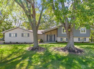 442 Peachcreek Rd, Dayton, OH 45458