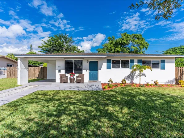 9511 Holiday Rd, Cutler Bay, FL 33157