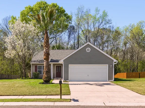 123 Broken Branch Dr, Goose Creek, SC 29445