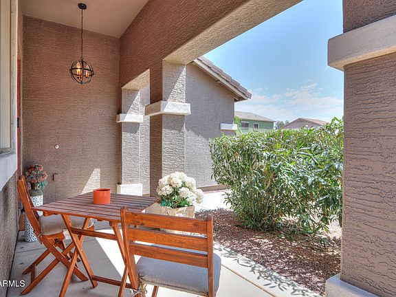 4th image of 1947 N VISTA Lane