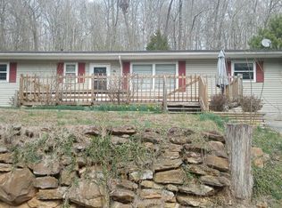 135 Old Patton Ln, Harriman, TN 37748