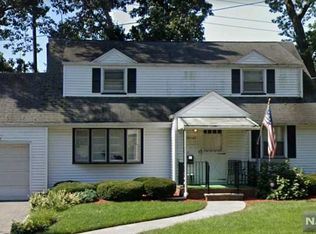 33-24 Lenox Dr, Fair Lawn, NJ 07410