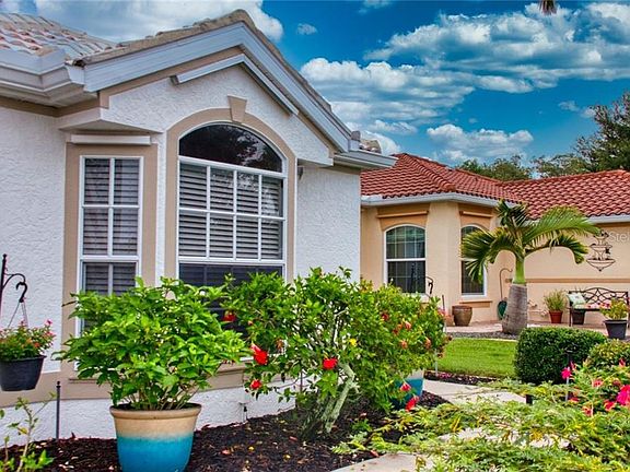 2nd image of 26115 Stillwater Cir