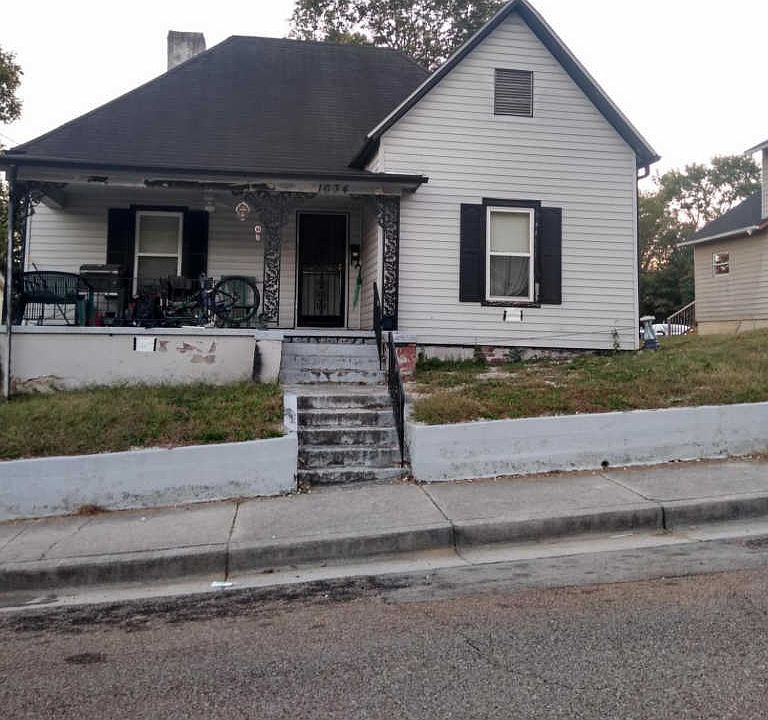 1st image of 1634 Dora St