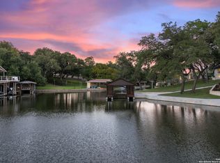 1310 Oak Springs Rd, Kingsland, TX 78639