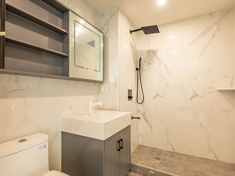 30-43 31st St #6C — Photo 5