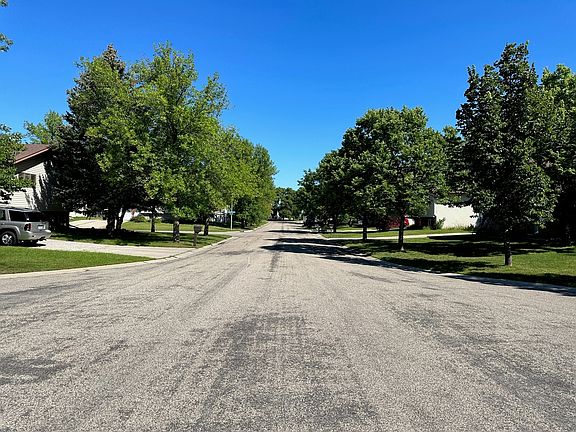 5th image of 2970 Heatherwood Cir S