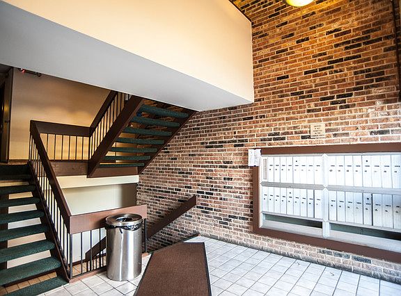 2nd image of 1810 Hemlock Pl APT 307