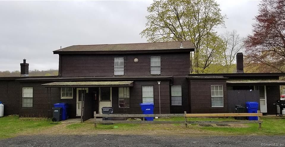 2nd image of 1012 Main St