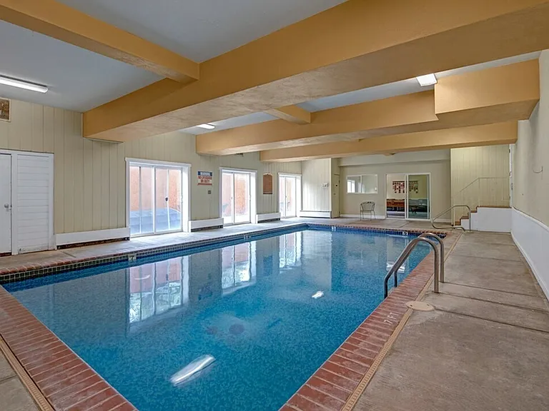 Kalo Broadmoor Tower Pool