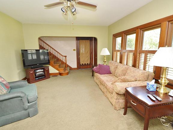4th image of 75 Indian Springs Dr