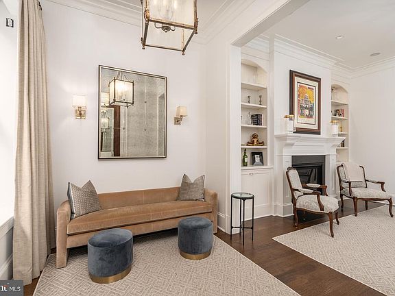 5th image of 1619 19th St NW