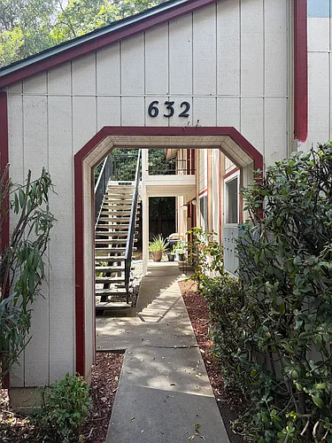 632 Walnut St #3 Photo 1 632 Walnut St #3 Photo 1