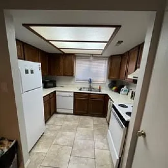 4 bed, 1944 sqft, $2,100 — Photo 4