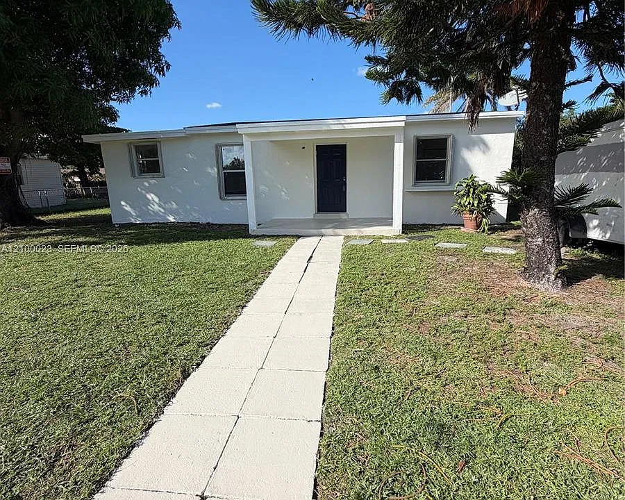 1621 NW 14th St