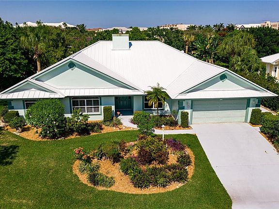 2nd image of 1045 Beaumaris Way