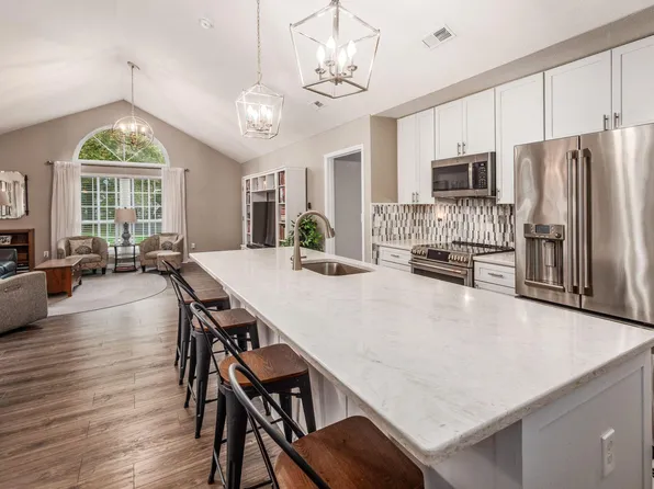 6011 Warbling Ln #33, Westerville, OH 43081