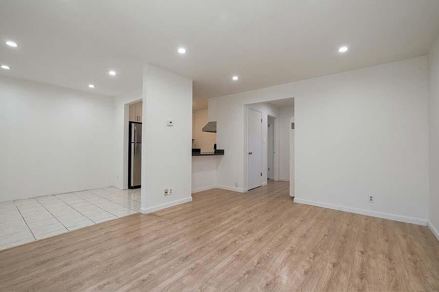 1st image of 46728 Crawford St #18