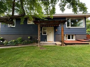 1905 Hutchinson Rd, Duluth, MN 55811