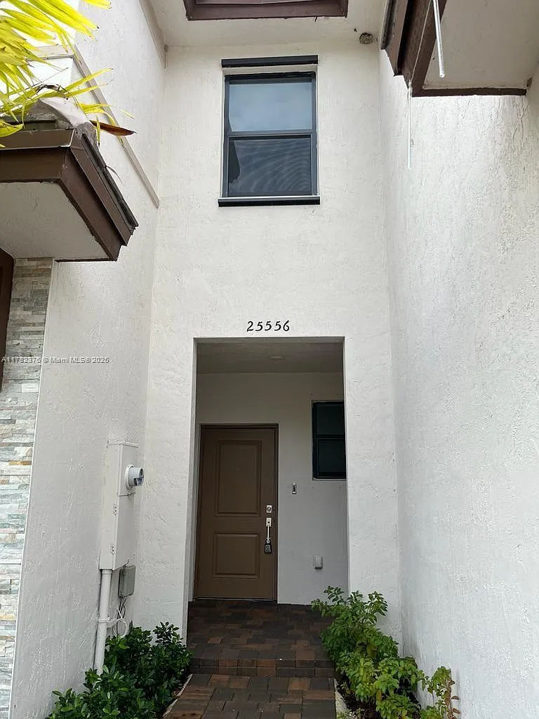 3 bed, 2.5 bath, 1514 sqft, $2,850 — Photo 3