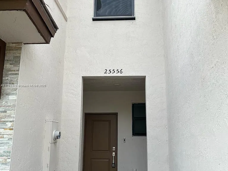 25556 SW 108th Ave — Photo 3