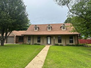 1906 Bob White Dr, Tupelo, MS 38801