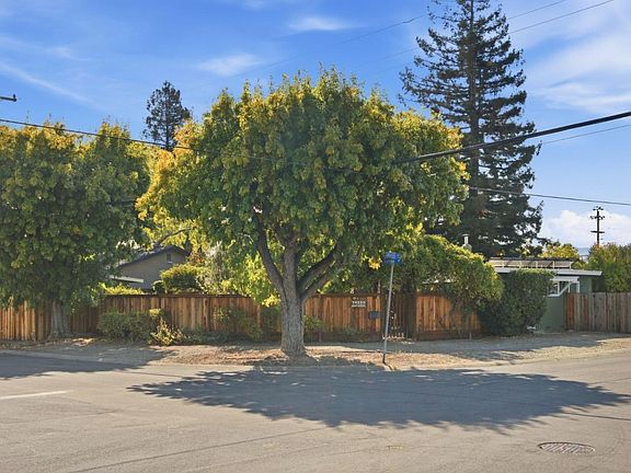 4th image of 14550 Gunston Way