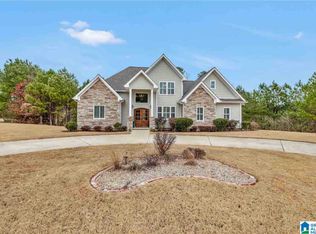 2992 Calvary Hl, Fultondale, AL 35068