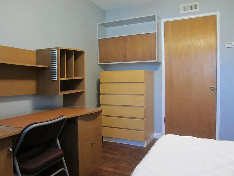 1106 W Churchill St #1 — Photo 8