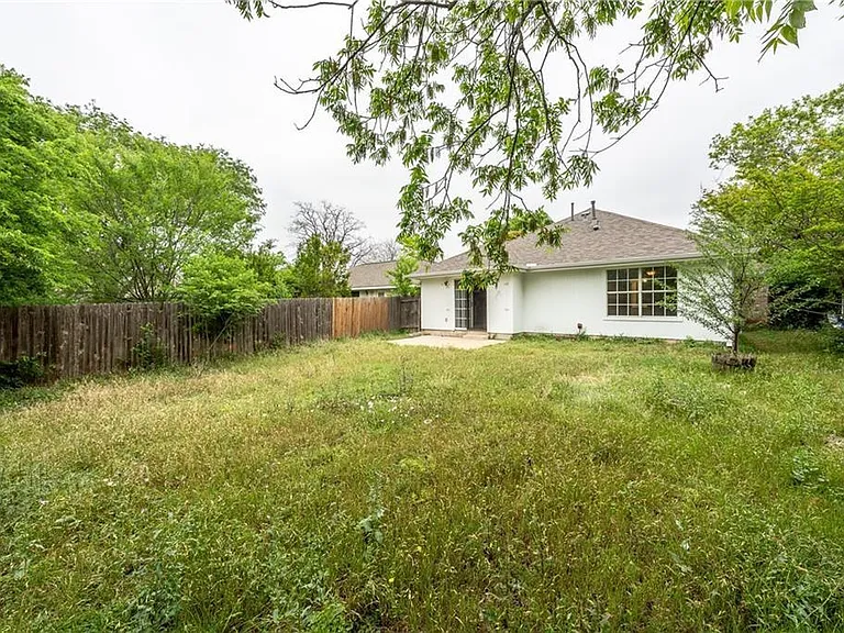 1607 Greening Way — Photo 23