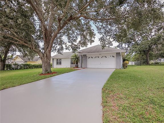 3rd image of 753 Cambridge Way