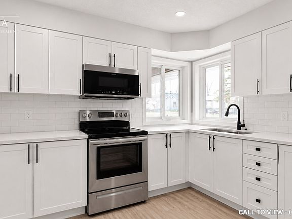 2nd image of 99 Wellington St E #1