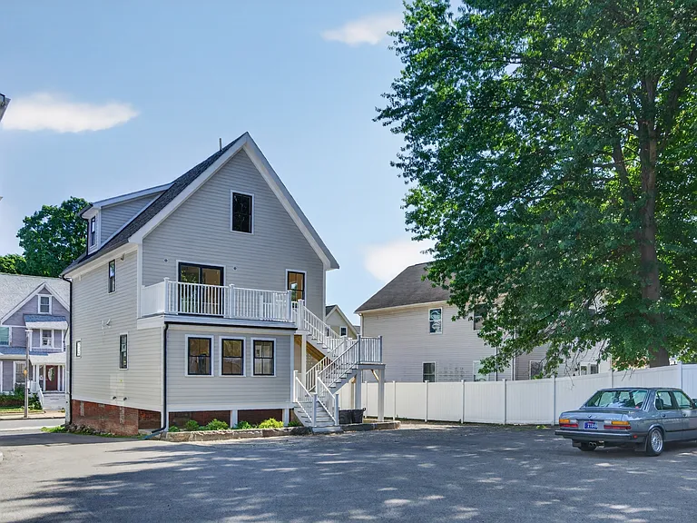 25 Richfield St #1 — Photo 17
