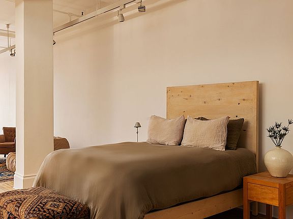 4th image of 718 Broadway APT 10A