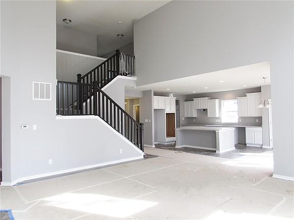 5th image of 10305 Colville Ln