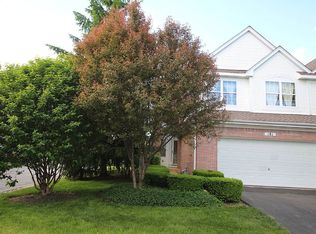 181 Bay Dr, Itasca, IL 60143
