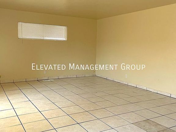 3rd image of 1132 Palomas Dr SE #6