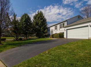 12627 Fantasia Dr, Herndon, VA 20170