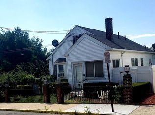 112 Suffolk Ave, Revere, MA 02151