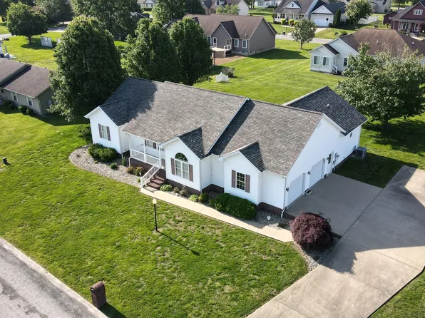 1208 Turnberry Dr, Herrin, IL 62948