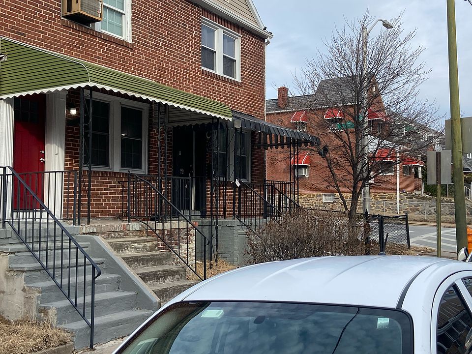 Front entrance with covered porch?