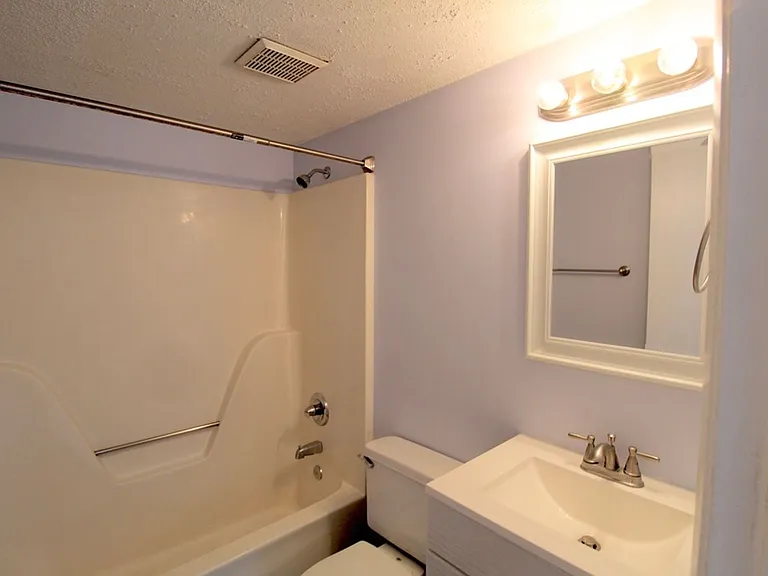 1340L Hunters Rd — Photo 8