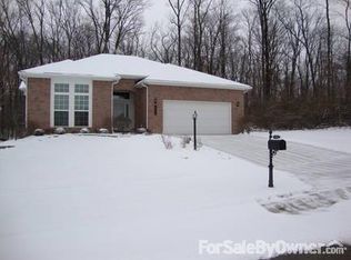 443 Carrick Dr, Dayton, OH 45458