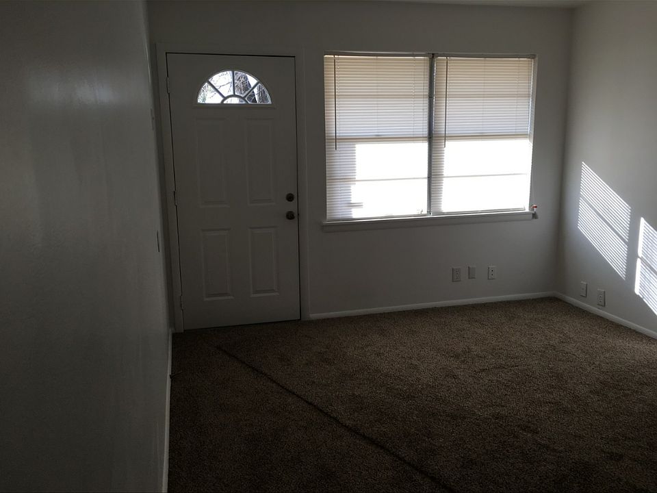 2nd image of 313 S 200 East Ave