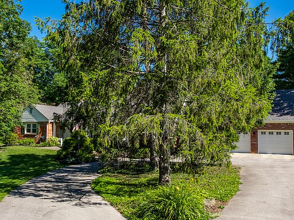 3rd image of 7310 Lakeside Dr