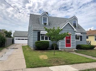 114 Sunset St, Buffalo, NY 14207