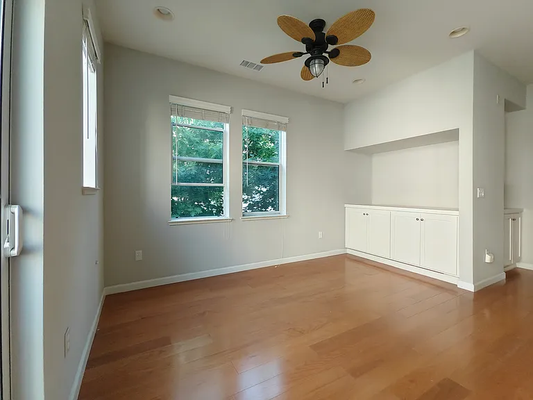 171 Bel Air Ct — Photo 9